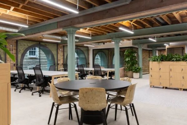 Property at 2 Pear Tree Court, London, EC1R 0DS